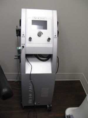 Medicamat Neograft Hair Implant Unit,l SN 1722012/2012 - NOTE:THIS LOT AND THE ENTIRETY OFFERING IS SUBJECT TO A FIRST LIEN HELD BY BANK OF AMERICA, N/A.
 WHICH HAS A CLAIM IN THE AMOUNT OF $69,809.75. THIS 
 EQUIPMENT WILL BE SOLD ONLY IF THE PURCHA