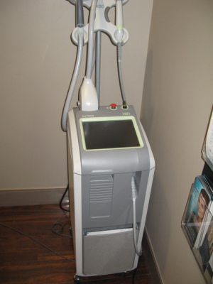 Cutera XEO Laser, MN US110XEO SN NX13014/2011 - NOTE:THIS LOT AND THE ENTIRETY OFFERING IS SUBJECT TO A FIRST LIEN HELD BY 
 BANK MIDWEST, d/b/a ONEPLACE CAPITAL WHICH HAS A CLAIM IN THE AMOUNT OF $28,388.00. THIS 
 EQUIPMENT WILL BE SOLD ONLY IF THE PU - 2