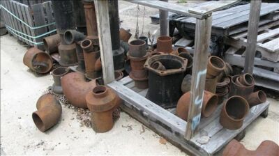 Lot--outside inventory of cast iron and pvc plumbing parts *** PLEASE NOTE: This lot is offered subject to bulk bid offer on lot 118 - 2