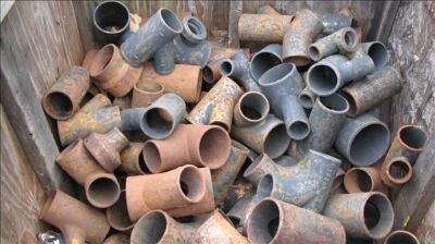 Lot--outside inventory of cast iron and pvc plumbing parts *** PLEASE NOTE: This lot is offered subject to bulk bid offer on lot 118 - 4